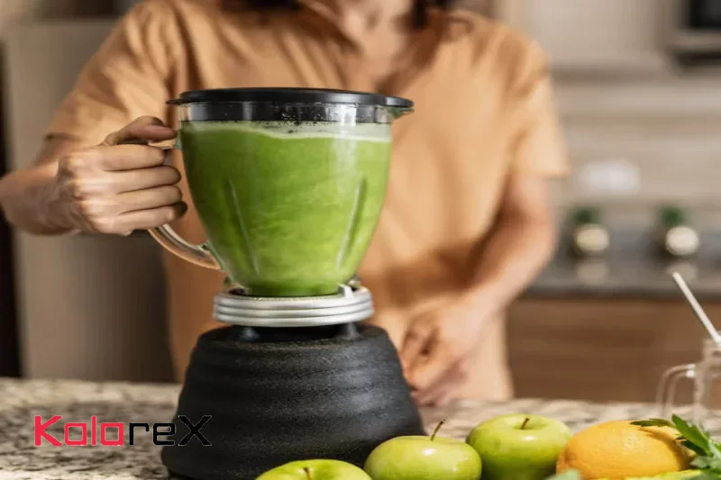 اسموتی‌ها و نوشیدنی‌های طبیعی و انرژی‌زا با مخلوط کن